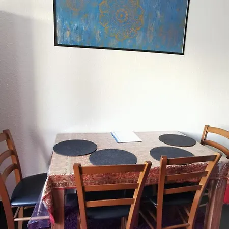 Shiraz-home In Holzminden, 120qm Privatsphaere Fuer Ungestoerte Erholung * Holzminden