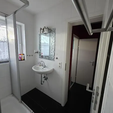 Shiraz-home In Holzminden, 120qm Privatsphaere Fuer Ungestoerte Erholung Holzminden