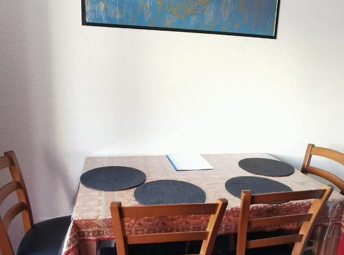 Shiraz-home In Holzminden, 120qm Privatsphaere Fuer Ungestoerte Erholung * Хольцминден