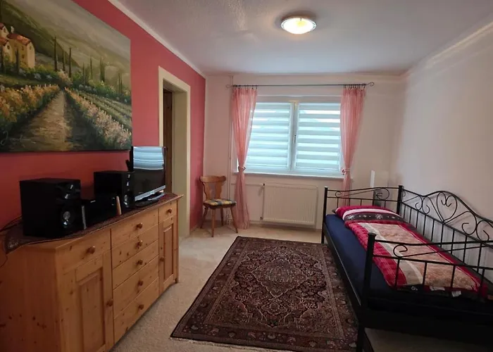 Shiraz-home In Holzminden, 120qm Privatsphaere Fuer Ungestoerte Erholung 度假居 霍兹明登