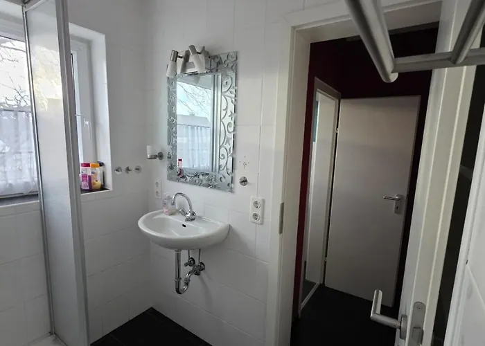 Shiraz-home In Holzminden, 120qm Privatsphaere Fuer Ungestoerte Erholung 霍兹明登
